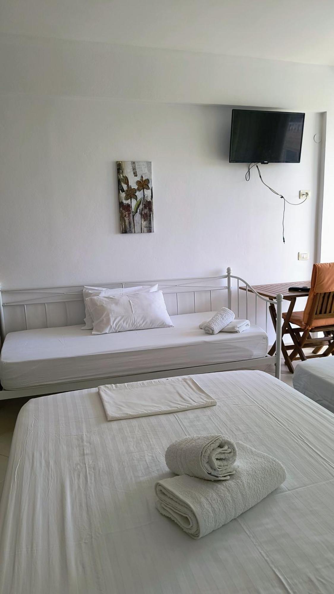Polyxeni Apartments & Rooms Qeparo Kültér fotó