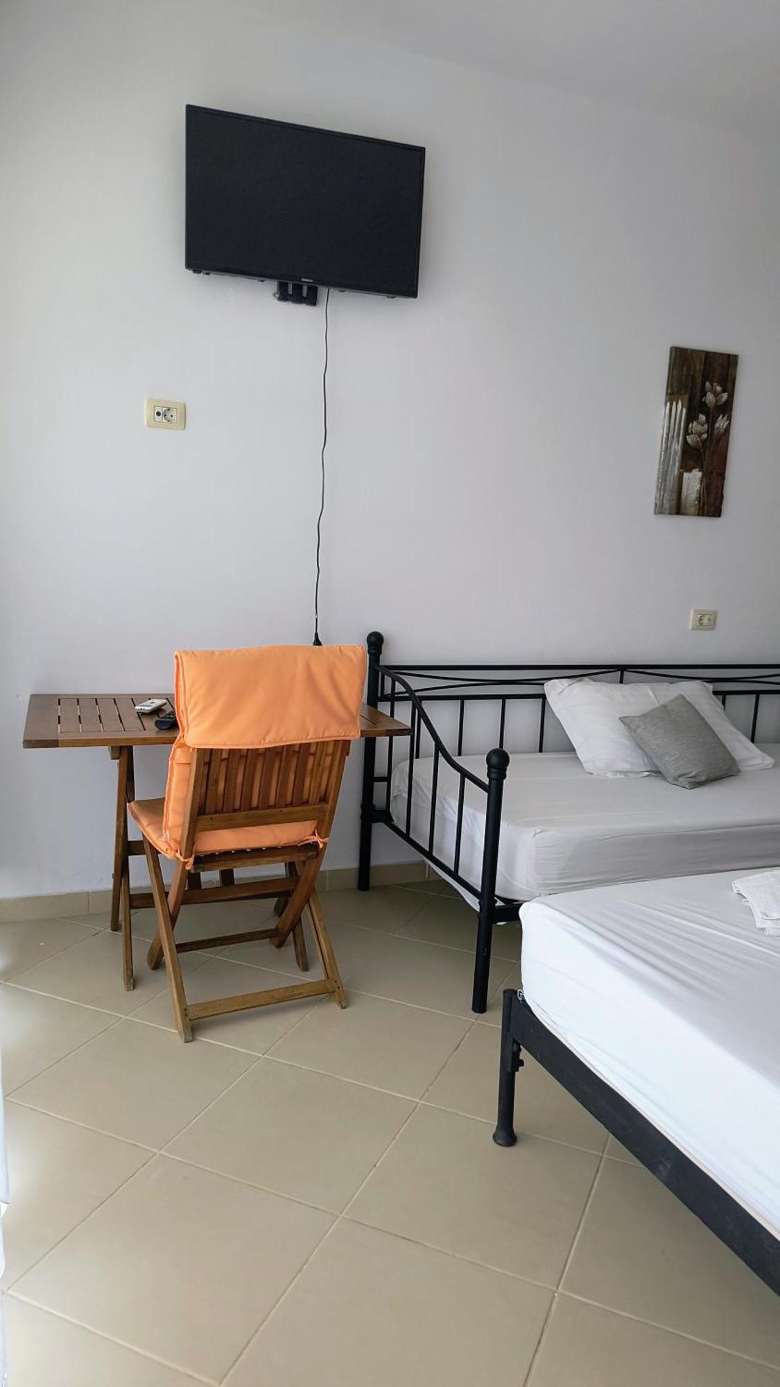 Polyxeni Apartments & Rooms Qeparo Kültér fotó
